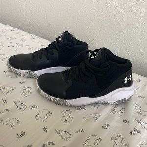 Basketball shoes Under Armour GS Jet '21 size 3Y